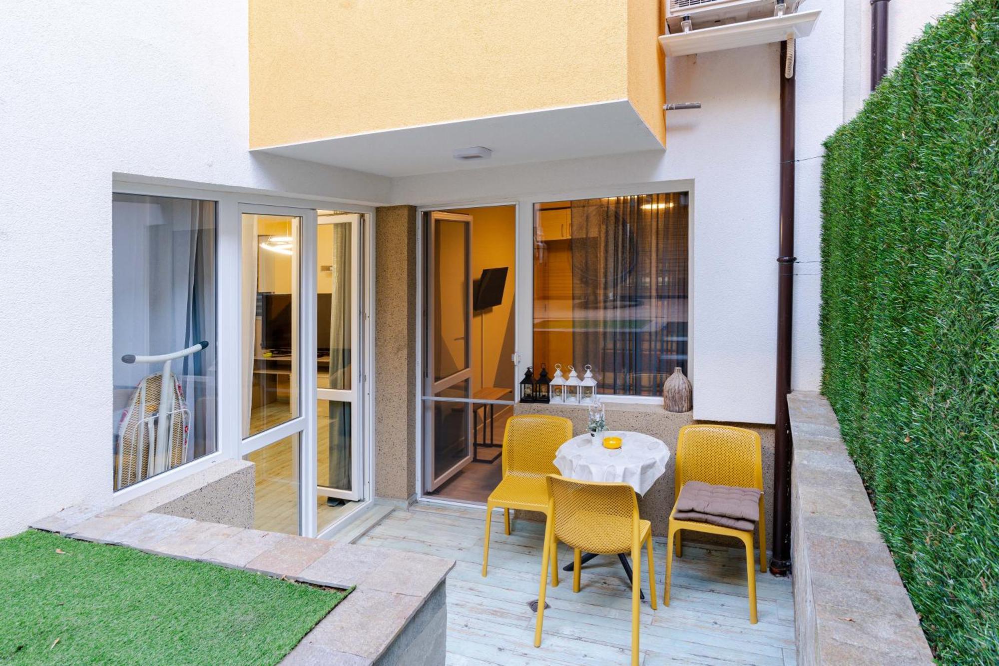 Mirela Guest Apartment Велико-Тирново Екстер'єр фото