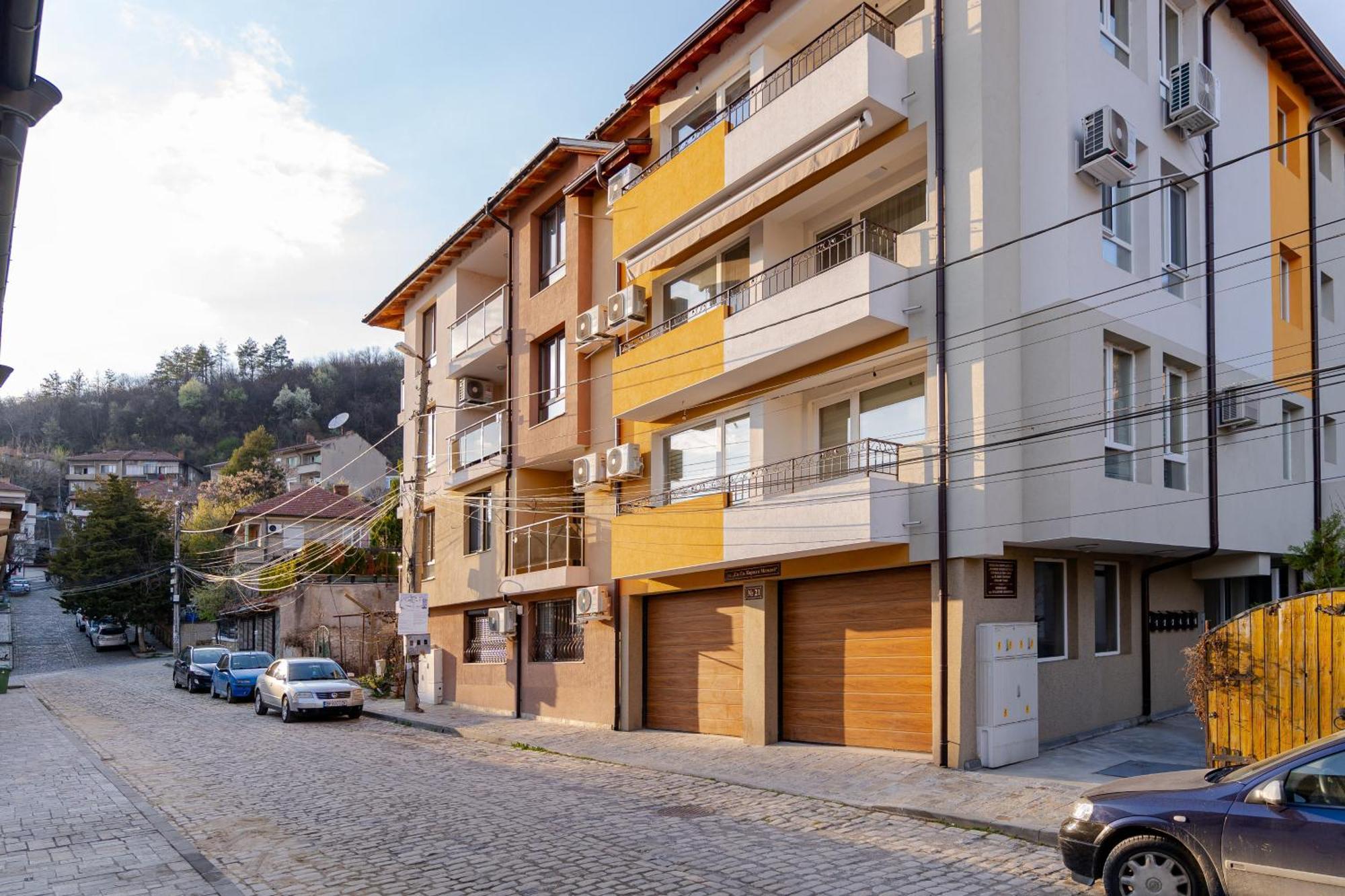 Mirela Guest Apartment Велико-Тирново Екстер'єр фото